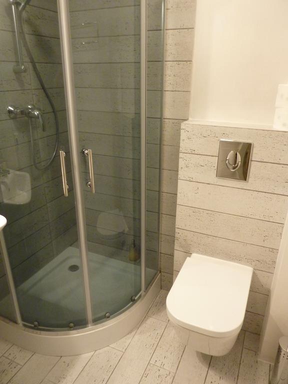Koro De Varsovio - Apartament Ciasna 10 Luaran gambar