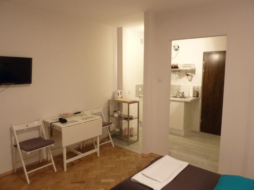 Koro De Varsovio - Apartament Ciasna 10 Luaran gambar