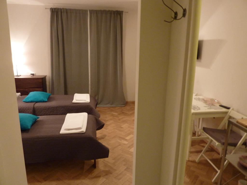 Koro De Varsovio - Apartament Ciasna 10 Luaran gambar